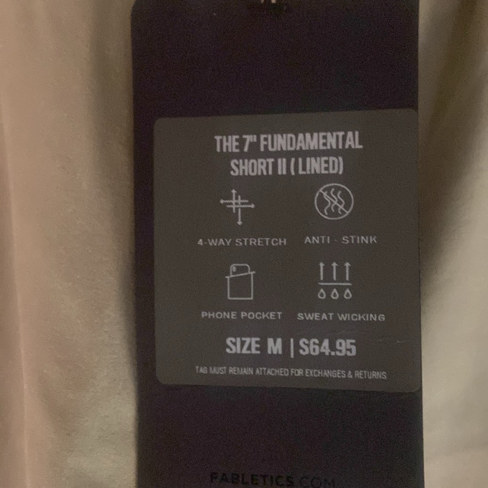 FABLETICS SHORTS - Picture 2 of 5
